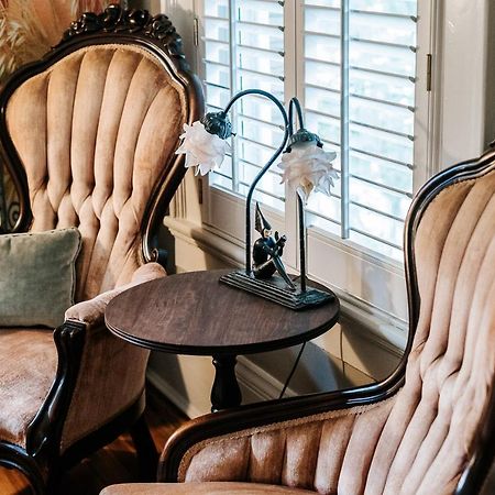 Heritage House Bed & Breakfast - Boutique Adults-Only Inn Опелика Экстерьер фото