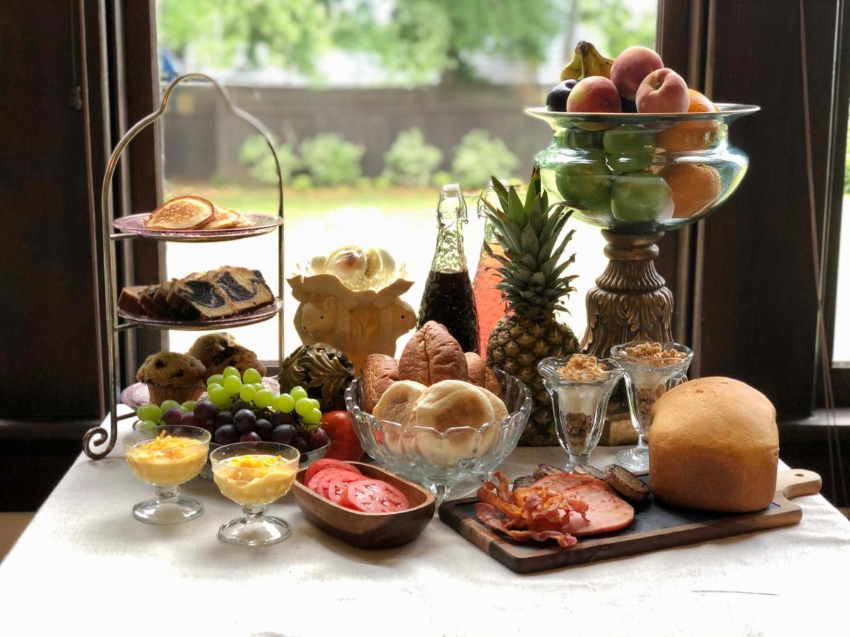 Heritage House Bed & Breakfast - Boutique Adults-Only Inn Опелика Экстерьер фото