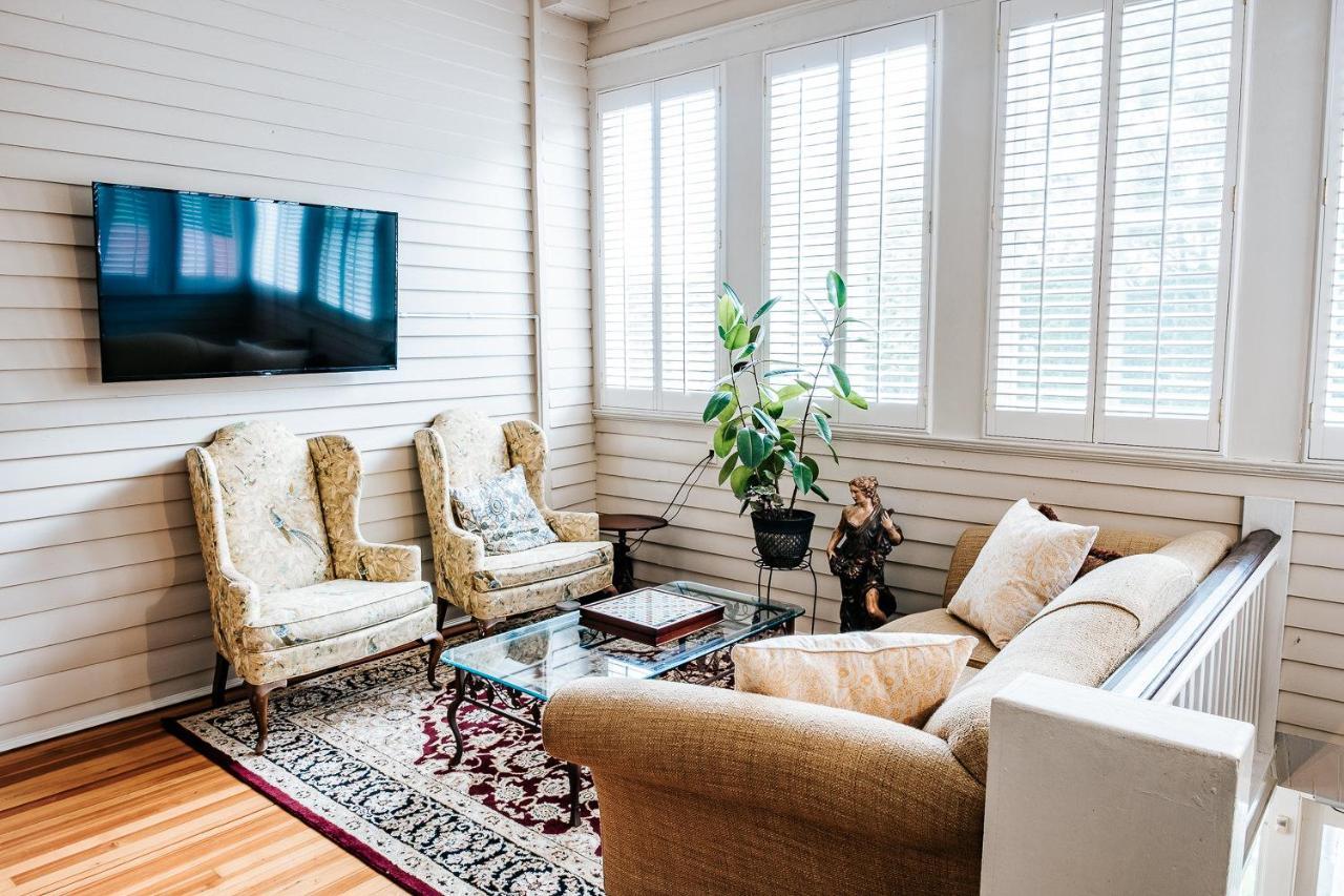 Heritage House Bed & Breakfast - Boutique Adults-Only Inn Опелика Экстерьер фото