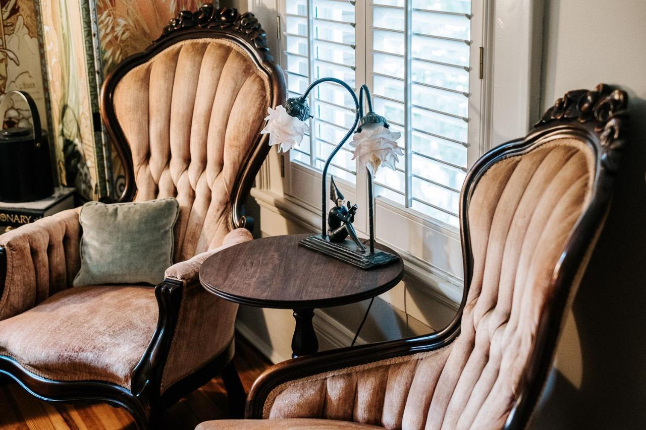 Heritage House Bed & Breakfast - Boutique Adults-Only Inn Опелика Экстерьер фото