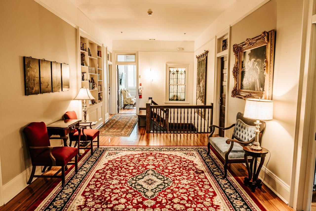 Heritage House Bed & Breakfast - Boutique Adults-Only Inn Опелика Экстерьер фото