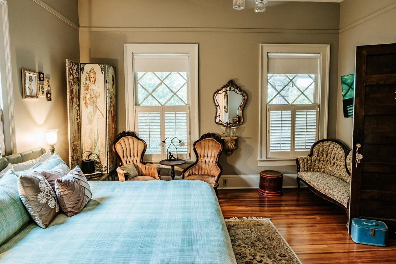 Heritage House Bed & Breakfast - Boutique Adults-Only Inn Опелика Экстерьер фото