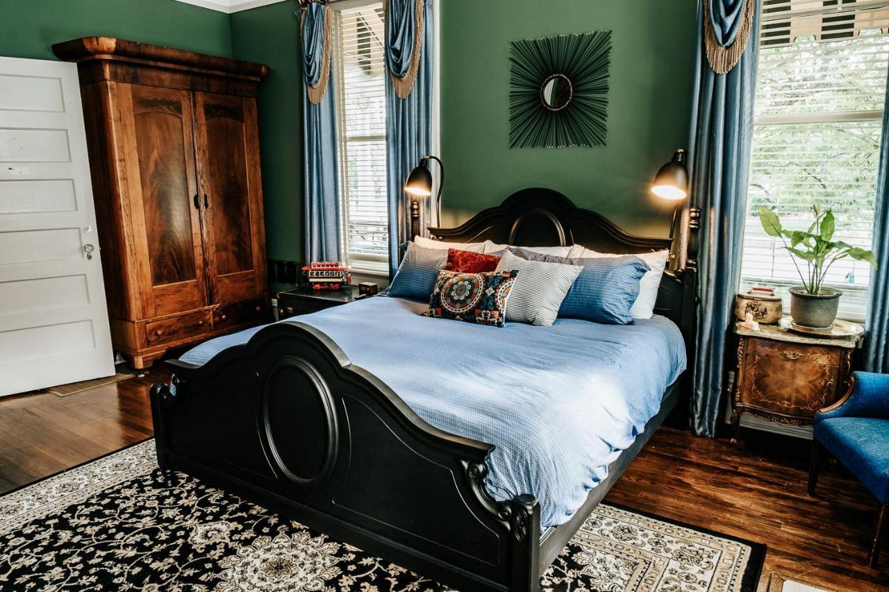 Heritage House Bed & Breakfast - Boutique Adults-Only Inn Опелика Экстерьер фото