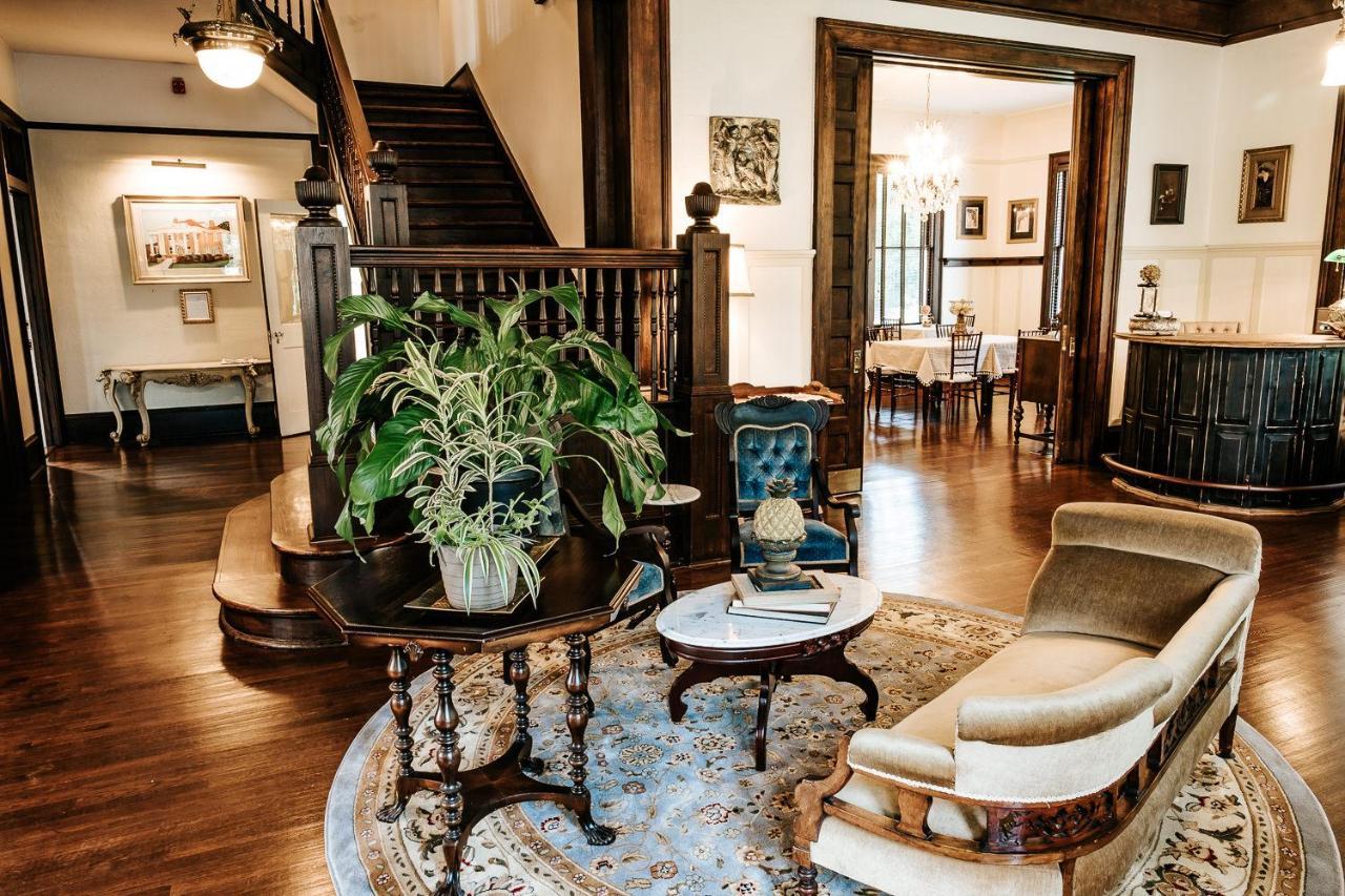 Heritage House Bed & Breakfast - Boutique Adults-Only Inn Опелика Экстерьер фото